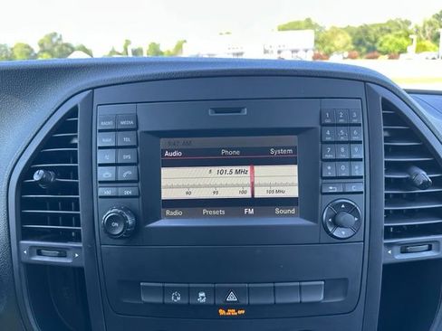 Used 2018 Mercedes-Benz Metris image 21