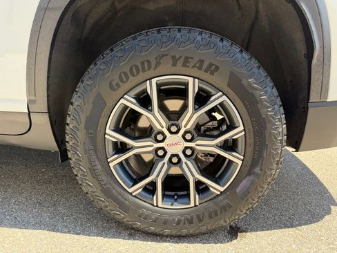 Certified 2024 GMC Acadia AT4 AWD/4WD image 12