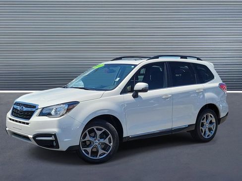 Used 2017 Subaru Forester 2.5i Touring AWD/4WD image 1