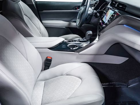 Certified 2020 Toyota Camry XSE w/ Navigation Package FWD image 18