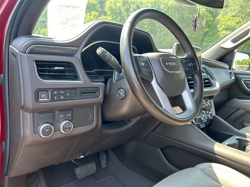 Used 2023 GMC Yukon SLT w/ SLT Premium Package RWD image 11