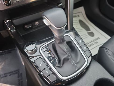 Used 2024 Kia Seltos EX image 35