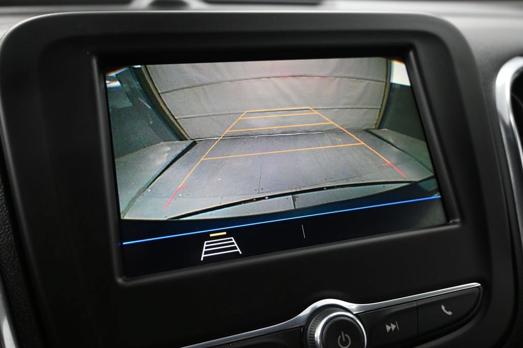 Used 2021 Chevrolet Equinox LT FWD image 18