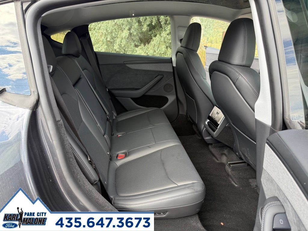Used 2026 Tesla Model Y AWD image 34