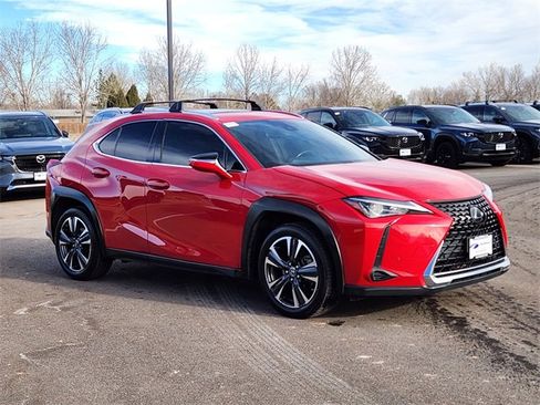 Used 2020 Lexus UX 200 w/ Premium Package image 4