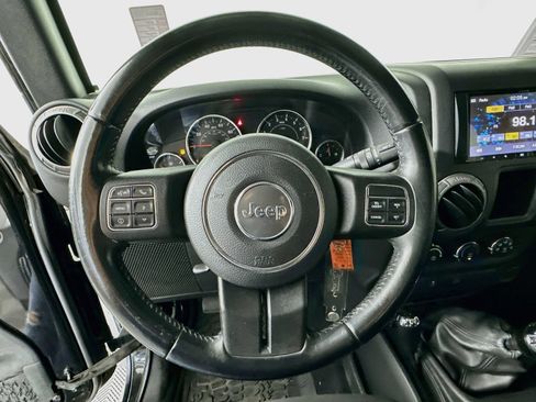 Used 2018 Jeep Wrangler Sport w/ Connectivity Group AWD/4WD image 11