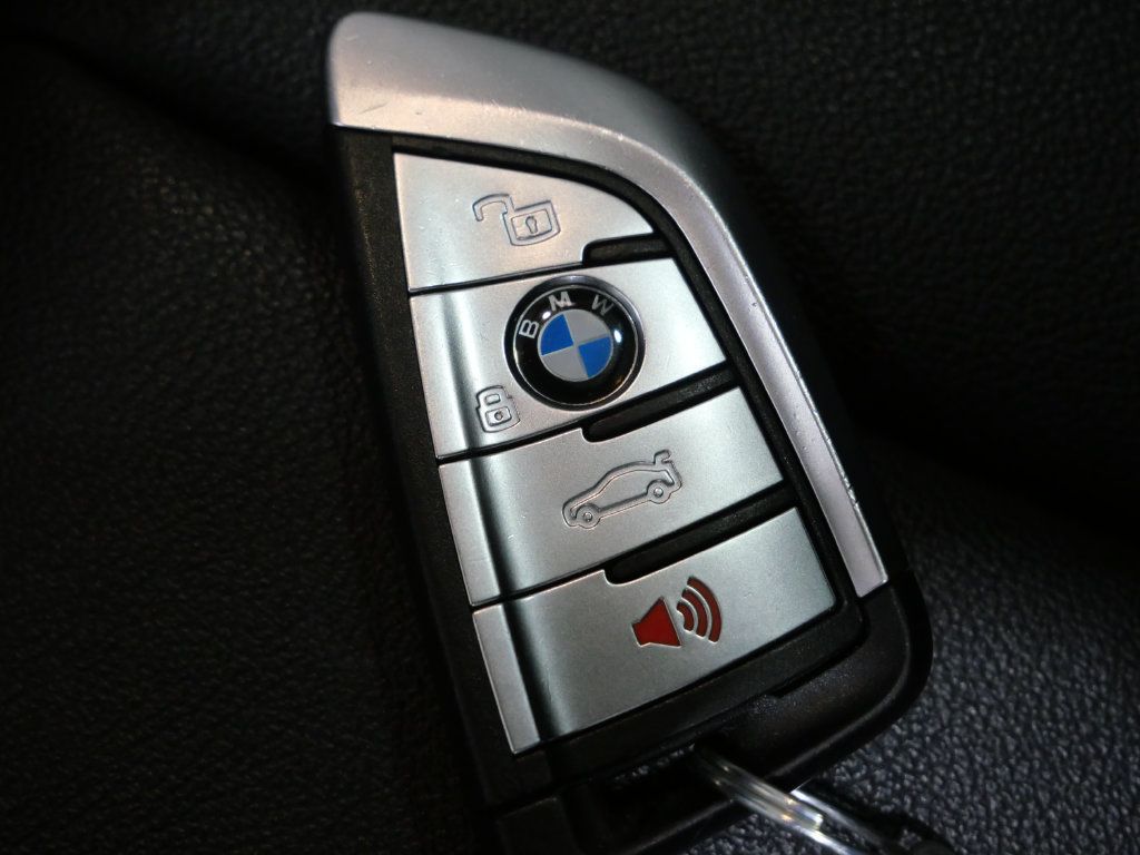 Used 2022 BMW X5 xDrive40i w/ Premium Package AWD/4WD image 30