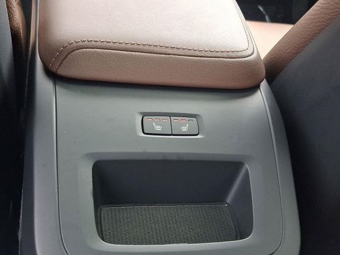 Certified 2024 Volvo XC60 B5 Plus w/ Climate Package AWD/4WD image 11