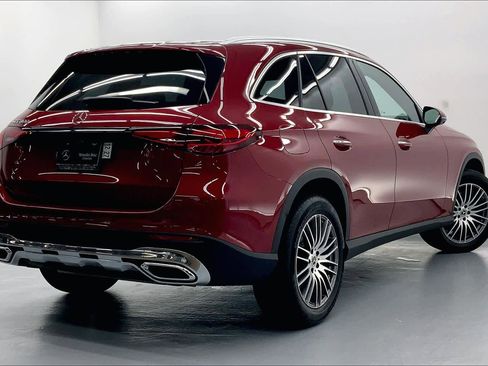 Used 2026 Mercedes-Benz GLC 300 image 5