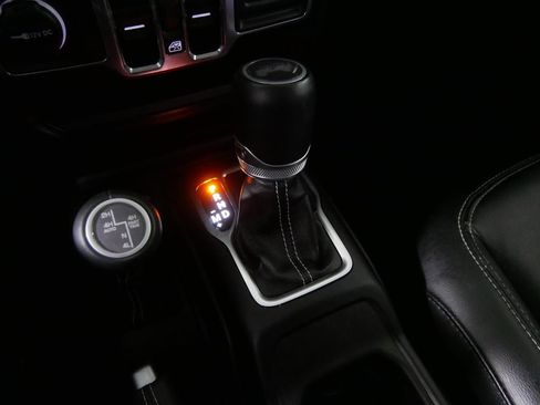 Used 2023 Jeep Wrangler Unlimited Sahara w/ Cold Weather Group image 25