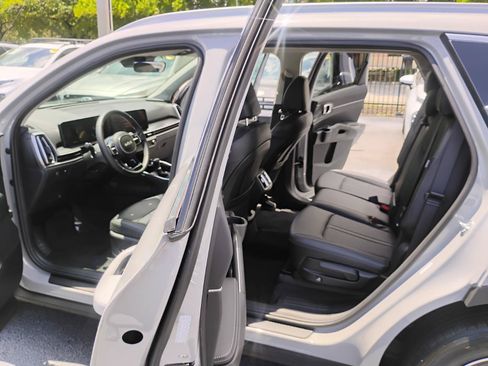 Used 2024 Kia Sorento S w/ Panoramic Sunroof Package FWD image 28