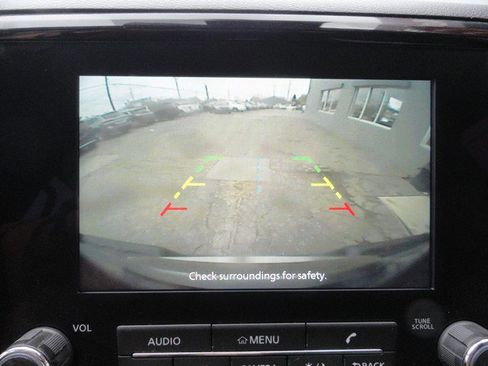 Used 2022 Nissan Frontier SV image 29