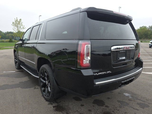 Used 2018 GMC Yukon XL Denali w/ Open Road Package AWD/4WD image 14