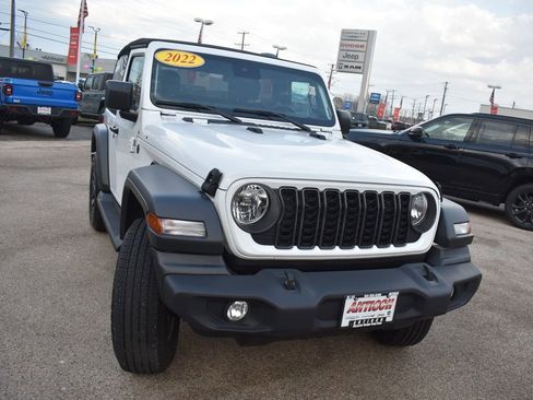 Used 2024 Jeep Wrangler Sport S image 10