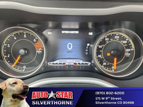 Used 2018 Jeep Cherokee Trailhawk w/ Cold Weather Group image 15