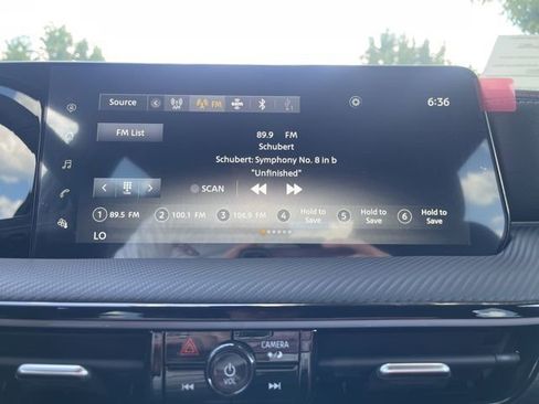 New 2025 Nissan Kicks SR image 20