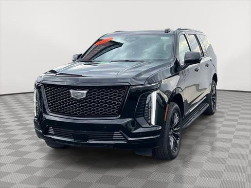 Used 2025 Cadillac Escalade ESV Sport w/ LPO, ONYX Package AWD/4WD image 3