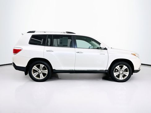 Used 2013 Toyota Highlander Limited AWD/4WD image 10