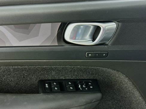 Used 2023 Volvo C40 P8 Recharge Plus image 20