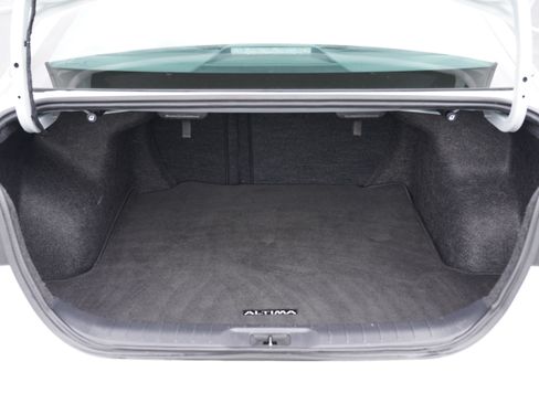 Used 2025 Nissan Altima 2.5 SV FWD image 7