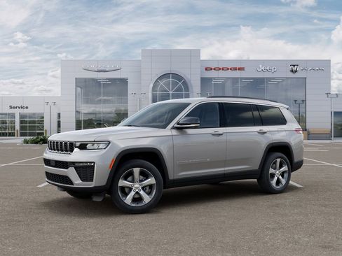 New 2026 Jeep Grand Cherokee L Limited RWD image 2