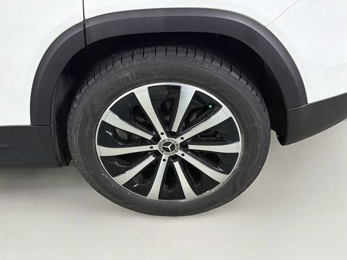 Used 2023 Mercedes-Benz GLB 250 image 31