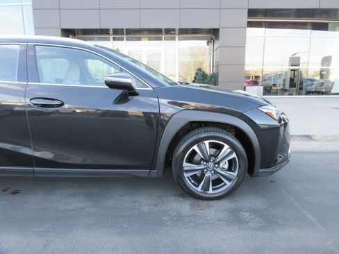 Used 2024 Lexus UX 250h FWD image 12