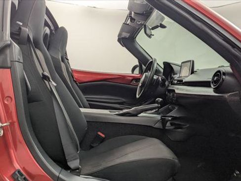 Used 2017 MAZDA MX-5 Miata RF Club image 16