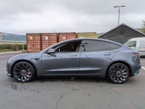 Used 2023 Tesla Model 3 Performance image 7