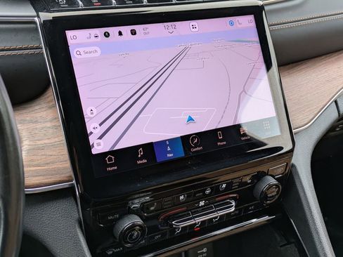 Certified 2022 Jeep Grand Cherokee L Summit w/ Advanced Protech Group IV image 18