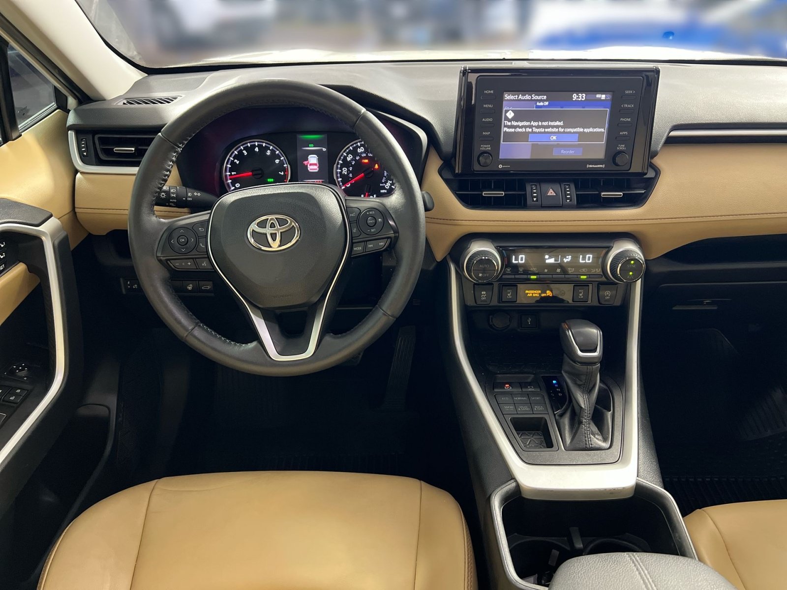 Used 2022 Toyota RAV4 XLE Premium AWD/4WD image 23