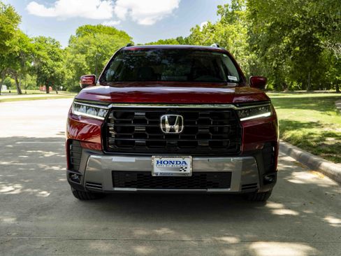 Used 2026 Honda Pilot Elite image 3