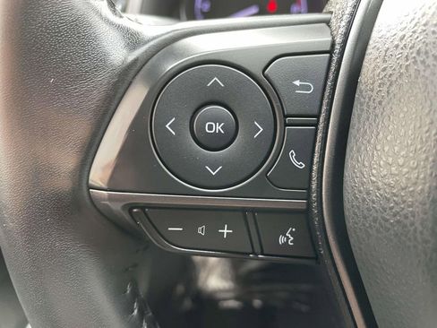 Used 2022 Toyota Camry SE image 32