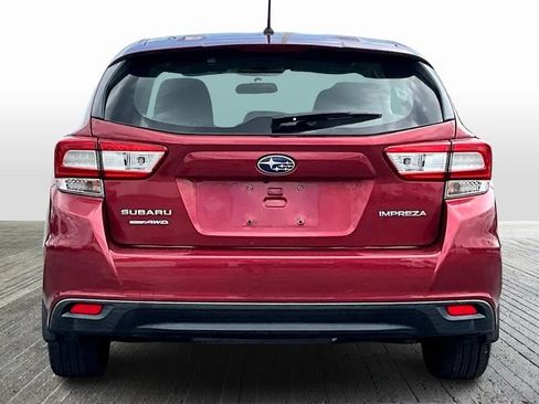 Used 2018 Subaru Impreza 2.0i image 4