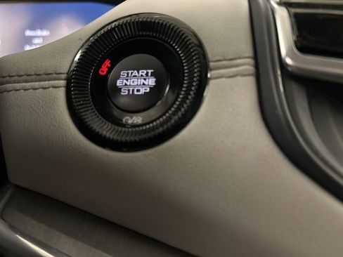 Used 2022 Jeep Compass Limited w/ Elite Group AWD/4WD image 5