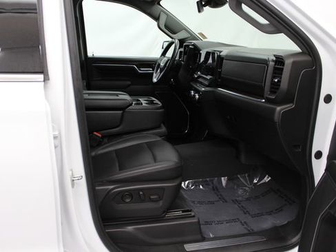 Used 2024 GMC Sierra 1500 SLT AWD/4WD image 24