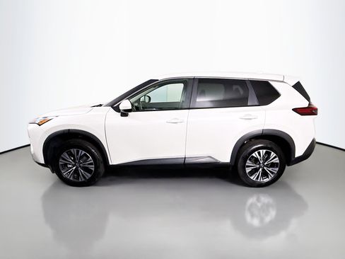 Used 2023 Nissan Rogue SV image 6