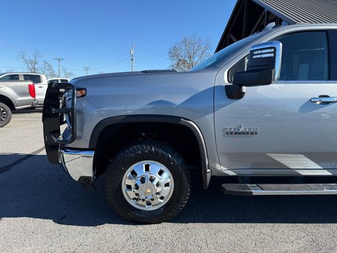 Used 2025 Chevrolet Silverado 3500 LTZ w/ LTZ Texas Edition image 48