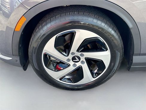 New 2025 VinFast VF 8 Eco AWD/4WD image 30