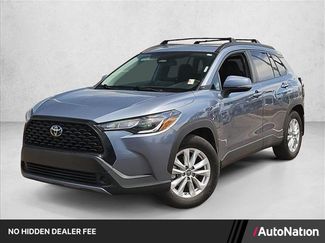 Used 2023 Toyota Corolla Cross LE AWD/4WD video 1