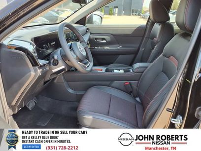 New 2026 Nissan Kicks SR w/ Cold Weather Package