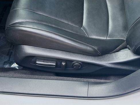 Used 2023 Honda Accord Touring image 18