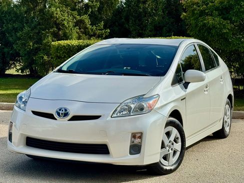 Used 2010 Toyota Prius Five image 1
