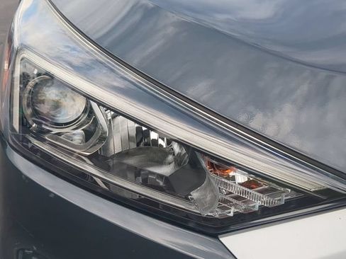 Used 2021 Hyundai Tucson SEL FWD image 9