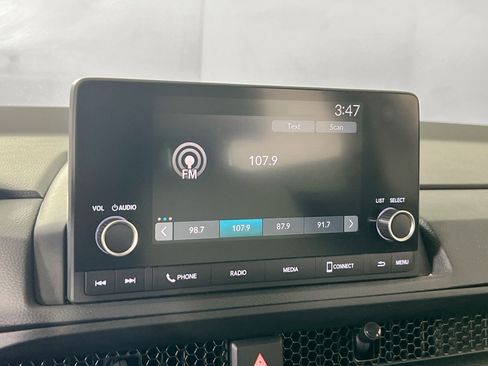 Used 2023 Honda CR-V EX image 14