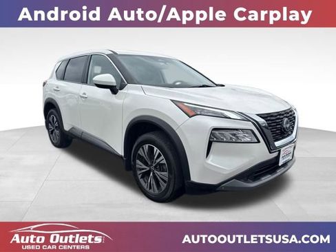 Used 2023 Nissan Rogue SV image 1