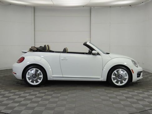 Used 2019 Volkswagen Beetle 2.0T Final Edition SEL image 4