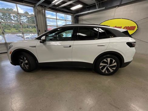 Used 2023 Volkswagen ID.4 Pro RWD image 2
