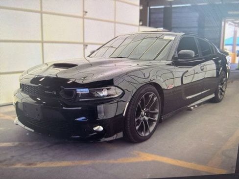 Used 2022 Dodge Charger Scat Pack w/ Plus Group RWD image 2