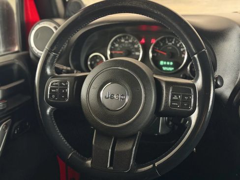 Used 2014 Jeep Wrangler Unlimited Sahara w/ Katzin Premium Leather Group AWD/4WD image 32